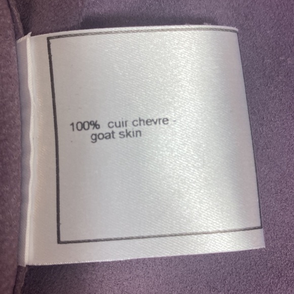 CHANEL Lilac Lizard Embossed Goat Skin Top - Picture 9 of 10